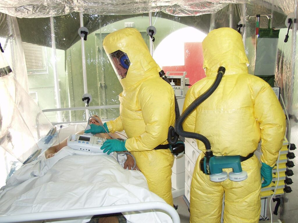 ebola, isolation, infection-549471.jpg